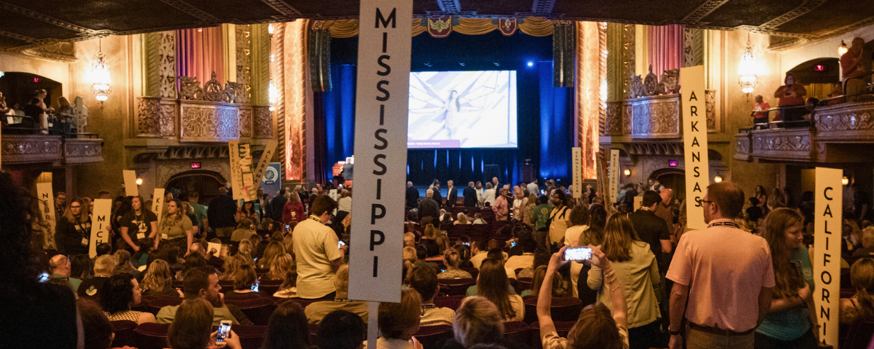 The Alabama Theater full of Main Street Now attendees during the opening plenary
