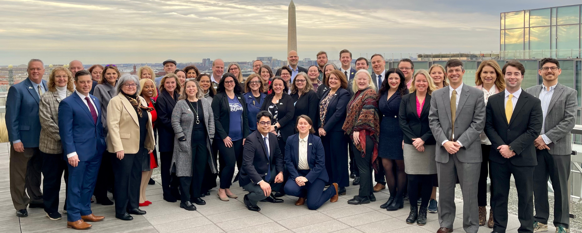 Group photo in front of the washington memorial