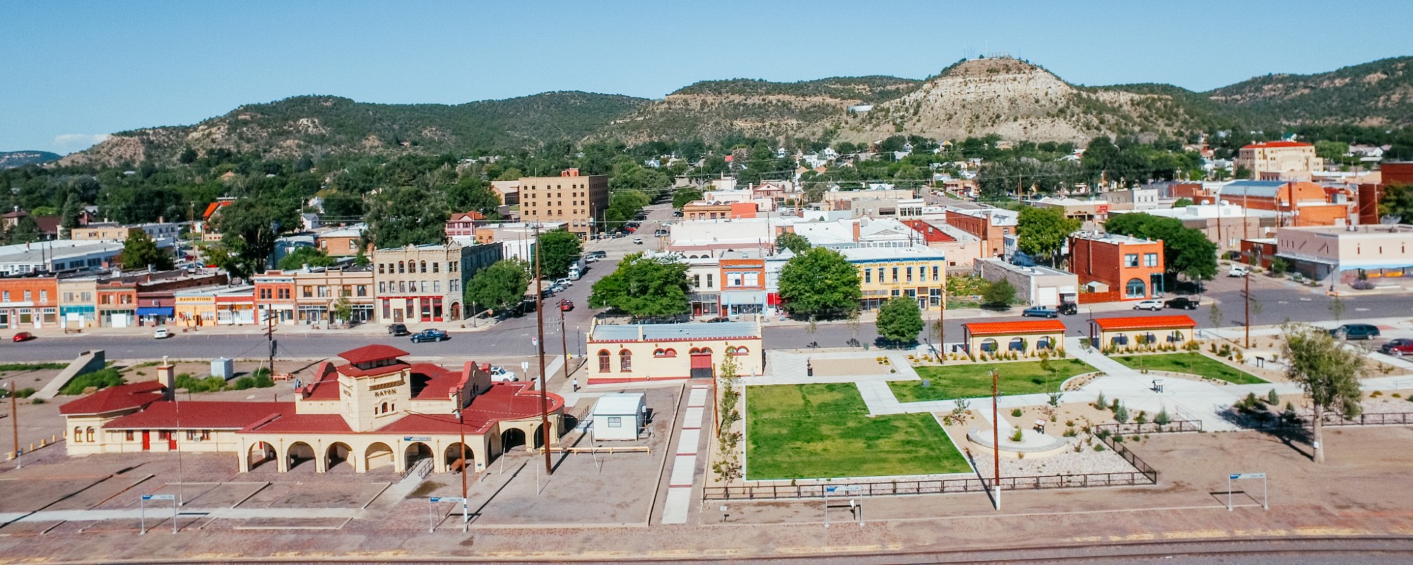 Aerial photograph of Raton, New Mexico.