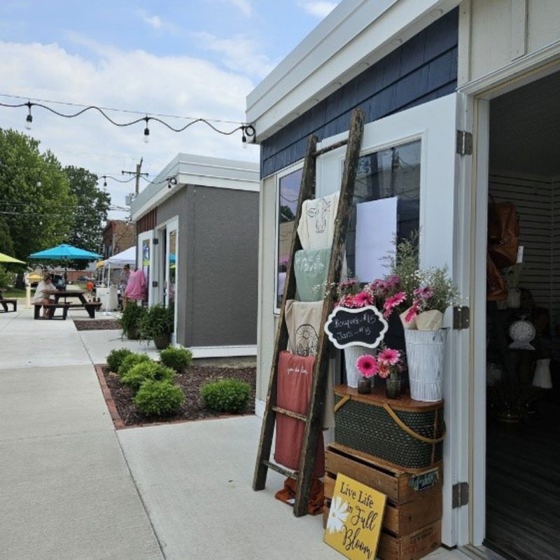 The Shoppes at Grandon Plaza Sterling Main Street