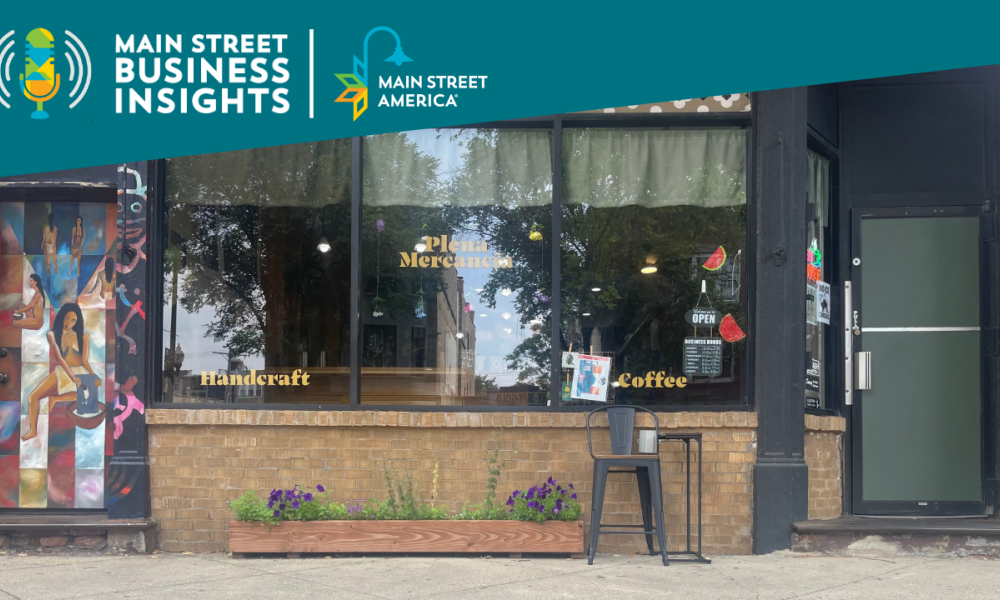 Image of business storefront. On the window, a sign reads "Plena Mercancía."